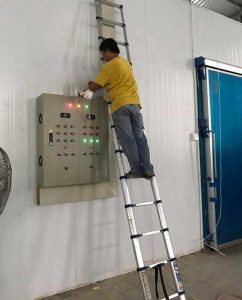 Thang nhôm rút an toàn cho thợ điện